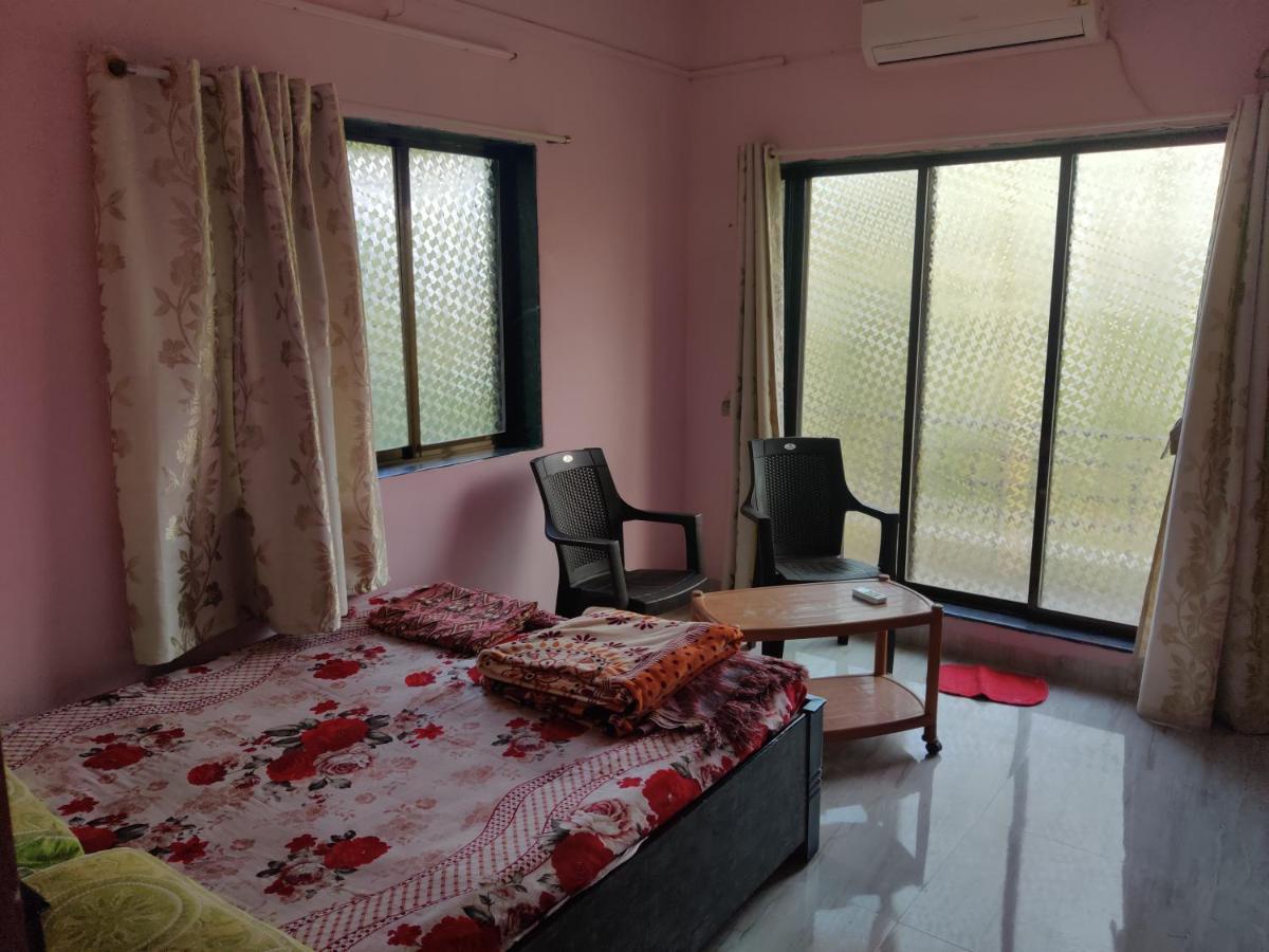 Gulmohar Cottages - Home Stay In Alībāg Exterior foto