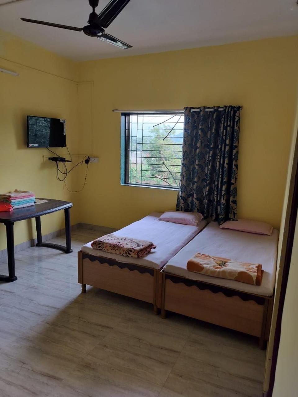Gulmohar Cottages - Home Stay In Alībāg Exterior foto